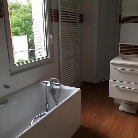 Bed & Breakfast Leo Delibes 3*