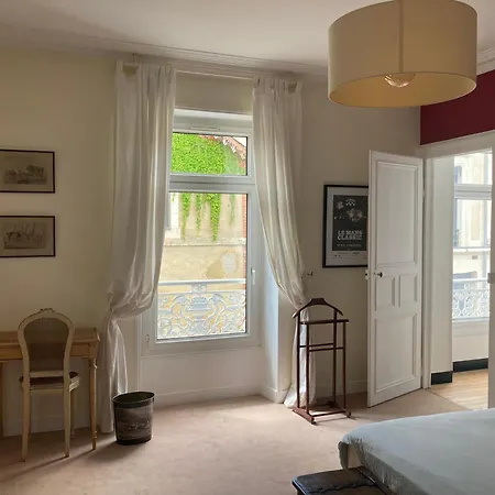 Bed & Breakfast Leo Delibes 3*