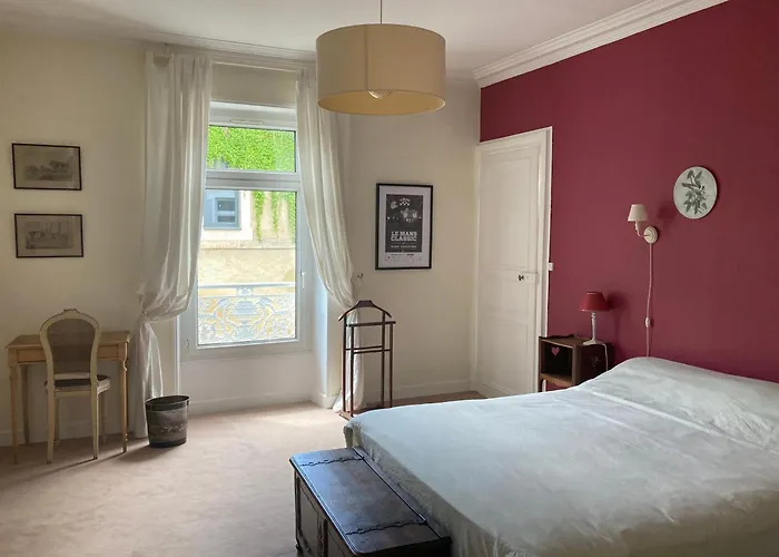 Leo Delibes 3* לה מאנש